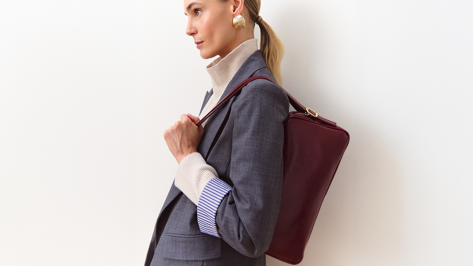 Bolso baúl con doble asa
